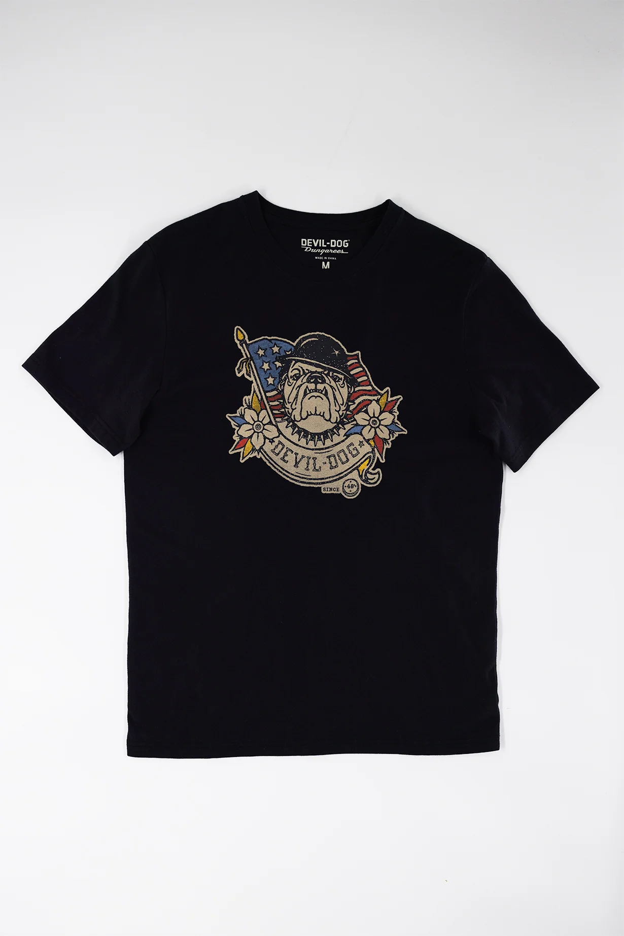 1239-Graphic-T-Shirt-Alpha-Dog-4.webp Graphic T-Shirt - Alpha Dog