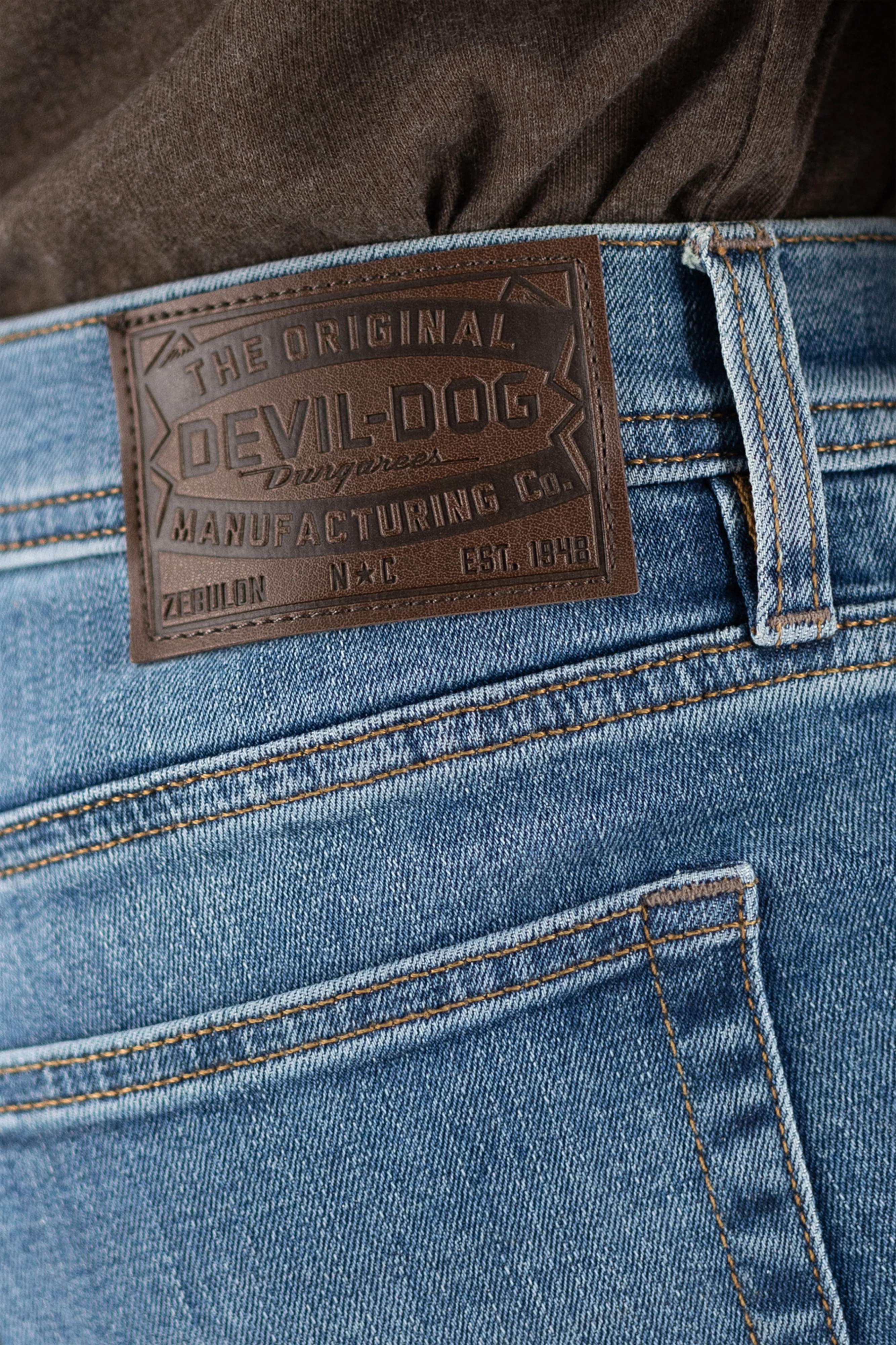 148-Slim-Straight-Jean-Falls-Lake-7.webp Slim Straight Jean - Falls Lake