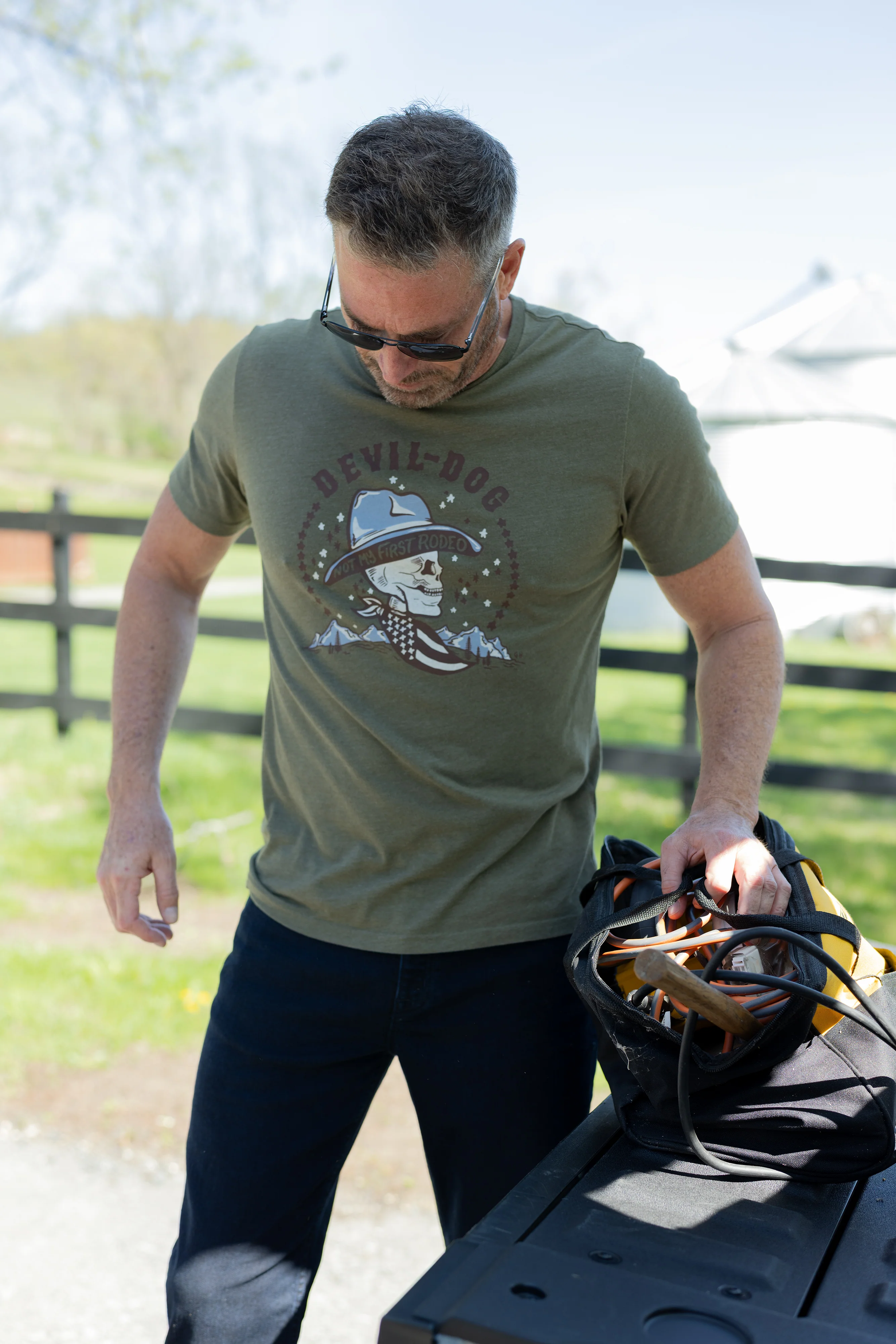 Graphic T-shirt -  2nd Rodeo