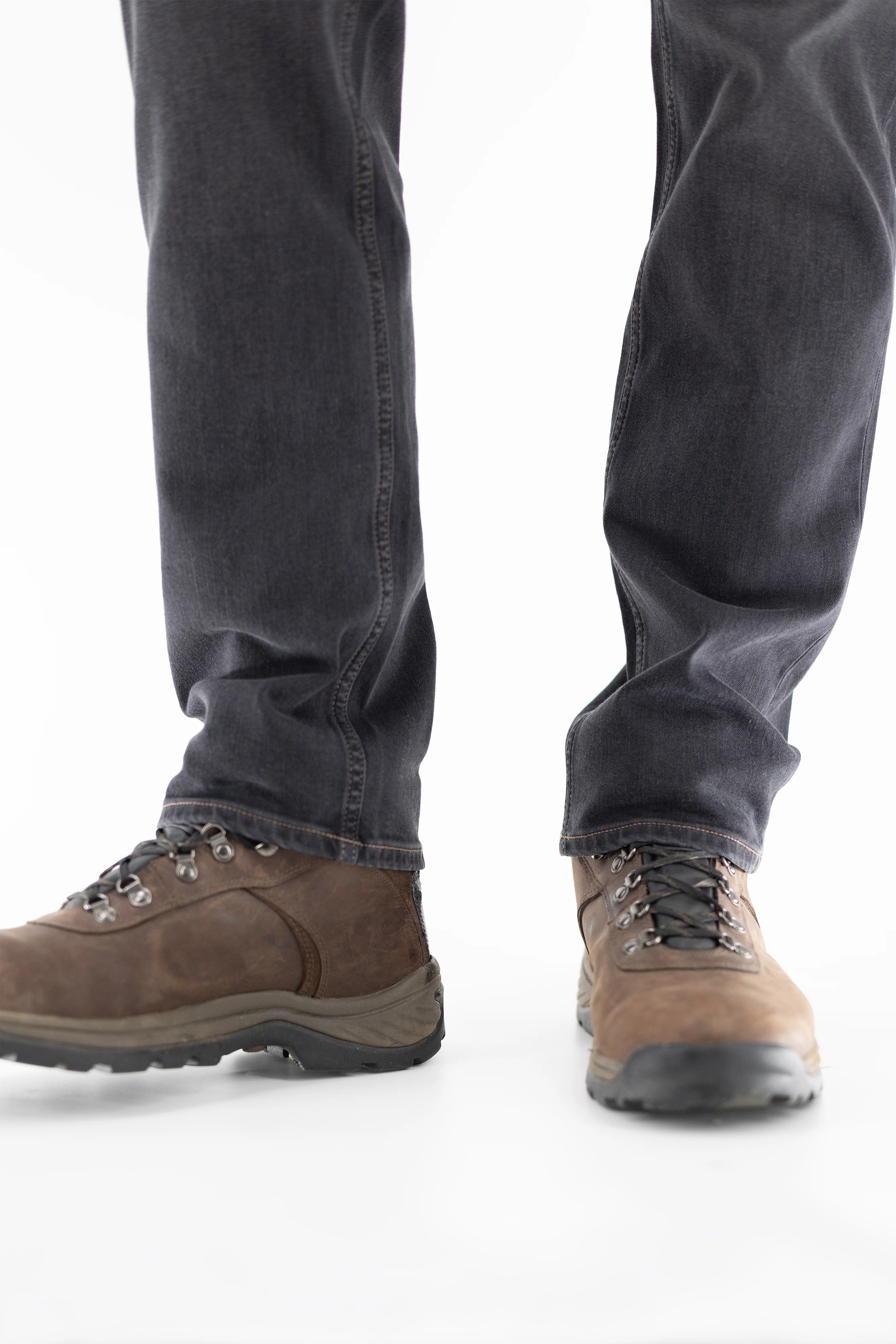 37-Slim-Straight-Jean-Goldsboro-8.webp Slim Straight Jean - Goldsboro