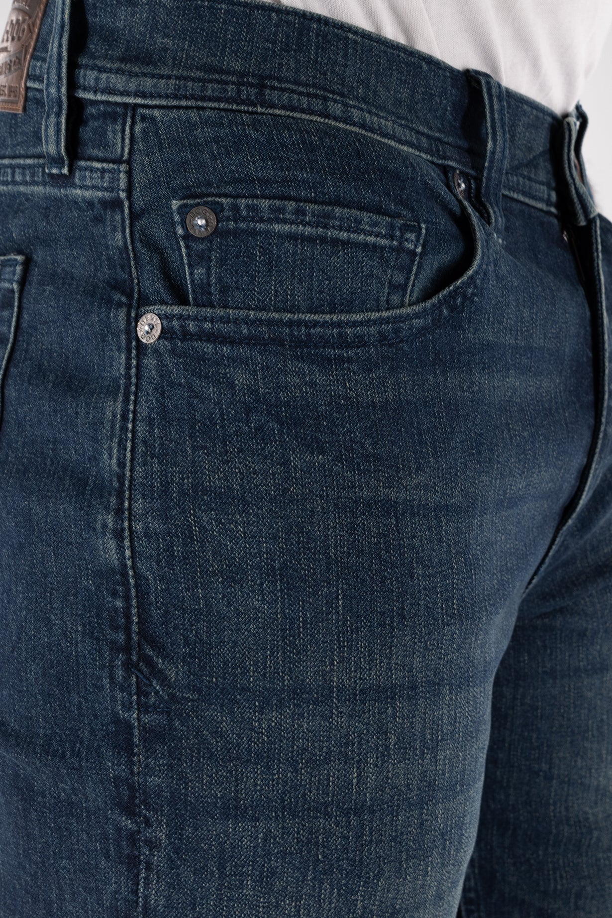 766-Slim-Straight-Jean-Benson-6.jpg Slim Straight Jean - Benson