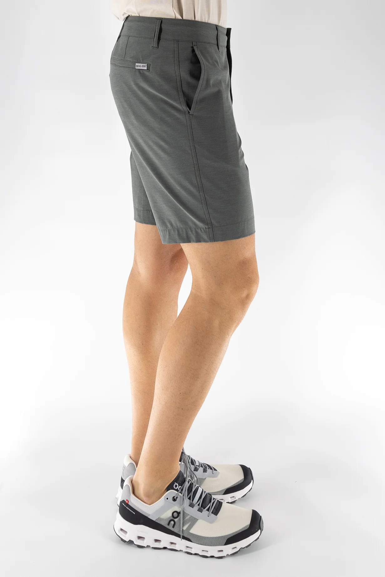 920-Hybrid-Short-8-Gunmetal-3.webp Hybrid Short 8" - Gunmetal